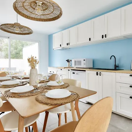 Jolie Maison Pour 8 - 400m De La - Terrasse *