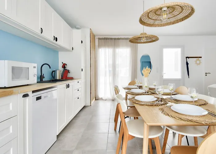 Jolie Maison Pour 8 - 400m De La - Terrasse Hébergement de vacances *