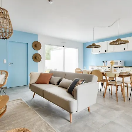 Jolie Maison Pour 8 - 400m De La - Terrasse * La Guérinière