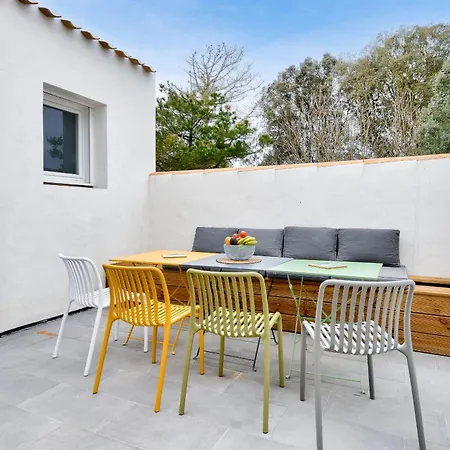 Jolie Maison Pour 8 - 400m De La - Terrasse *