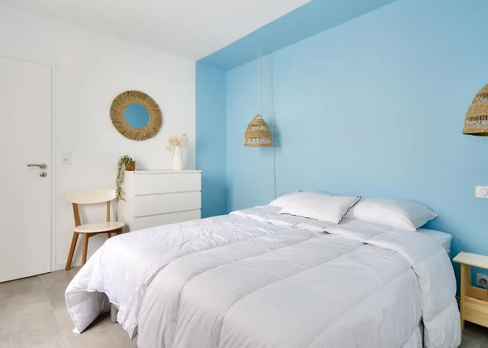 Jolie Maison Pour 8 - 400m De La - Terrasse *